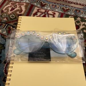 Rad and Refined Sunglasses (Taylor Swift)